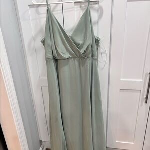PRELOVED Birdy Grey Plus Bridesmaid Dress Kaia 2X in Chiffon Sage